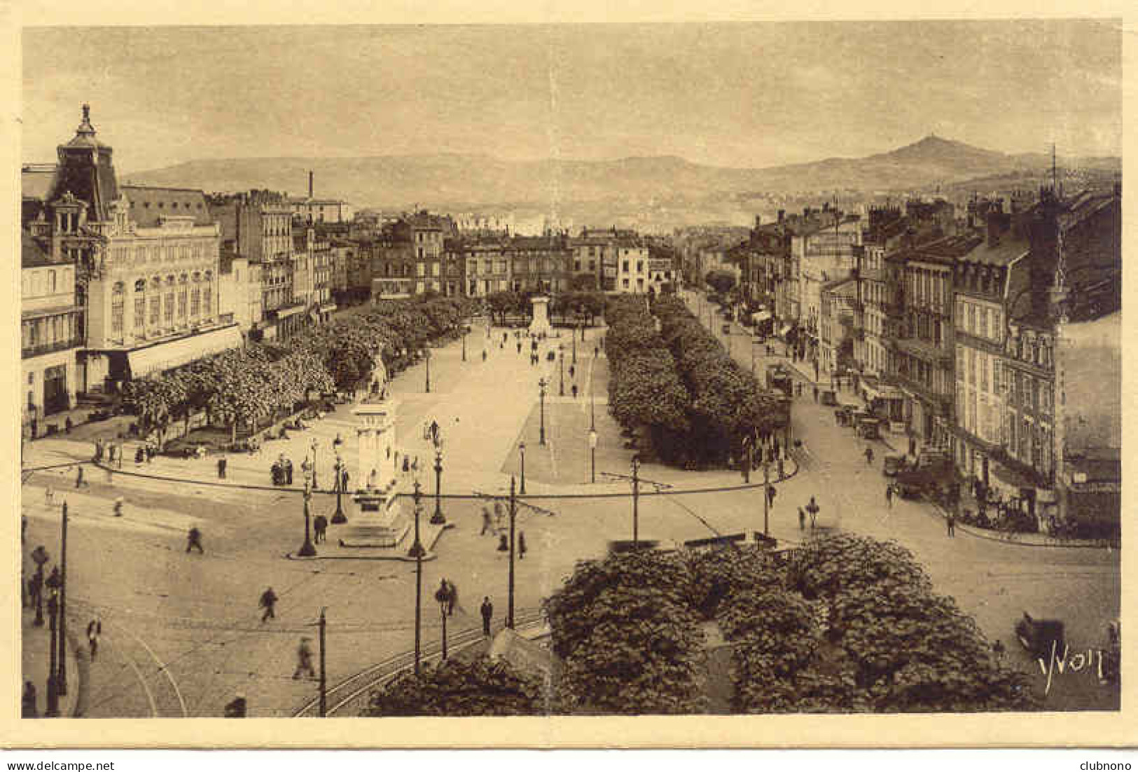 CPA - CLERMONT-FERRAND - PLACE DE JAUDE (1925) - Clermont Ferrand