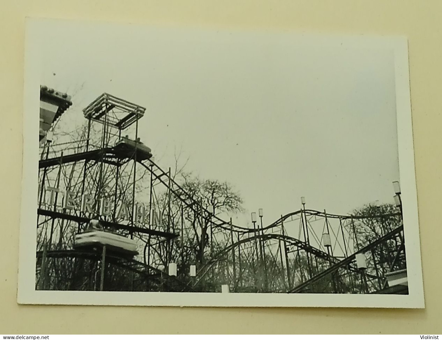 Germany-In Luna Park, Photo....Berlin - Lieux