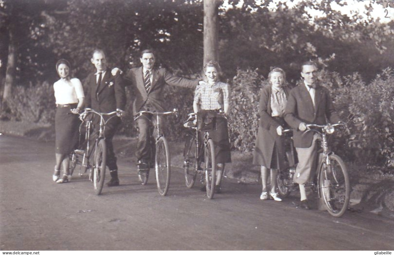 Carte Photo - Cyclisme - Groupe De Cyclistes Belges En Balade - Année 1940/1950 - Wielrennen