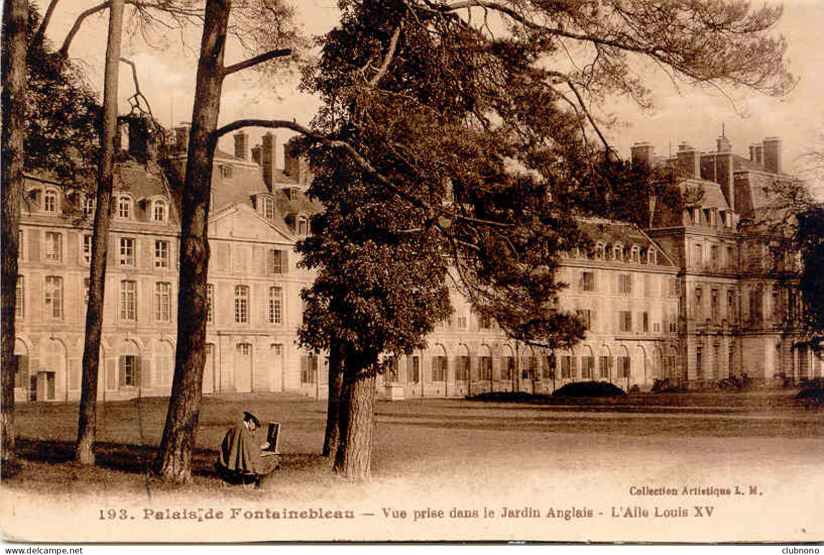 CPA - FONTAINEBEAU - VUE PRISE DANS LES JARDINS ANGLAIS - AILE LOUISXV - Fontainebleau