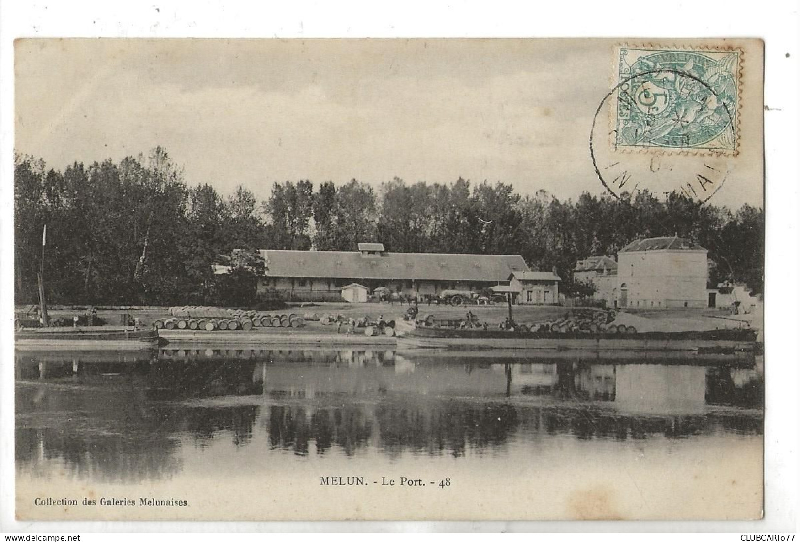 Melun (77) : Vue Panoramique Du Port Aux Péniches Avec Zone De Stockage De Tonneaux En 1904 (animé) PF. - Melun