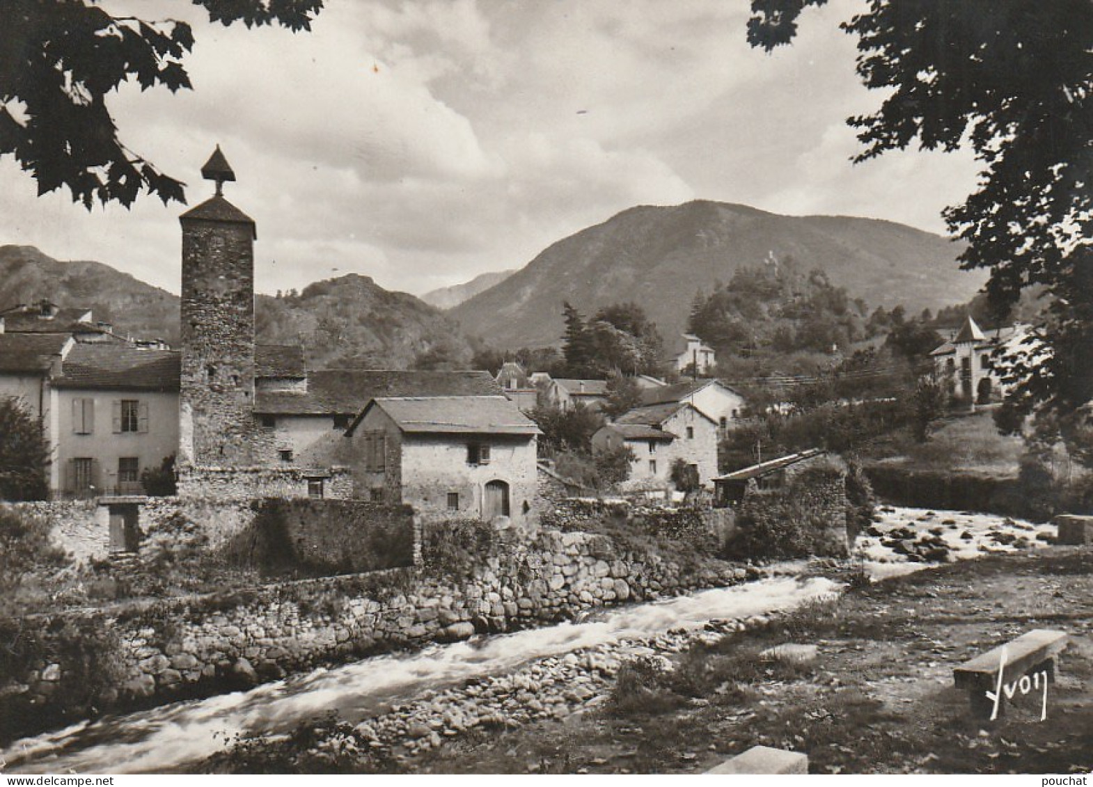 WA 19-(09) AX LES THERMES - CHAPELLE SAINT JEROME ET L' ARIEGE - 2 SCANS - Ax Les Thermes