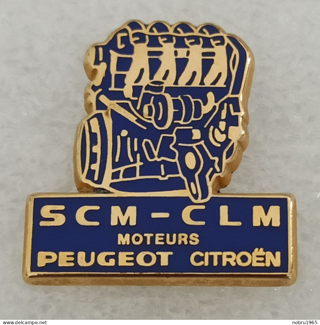 Pin's Citroën Peugeot. SCM- CLM Moteurs - Citroën