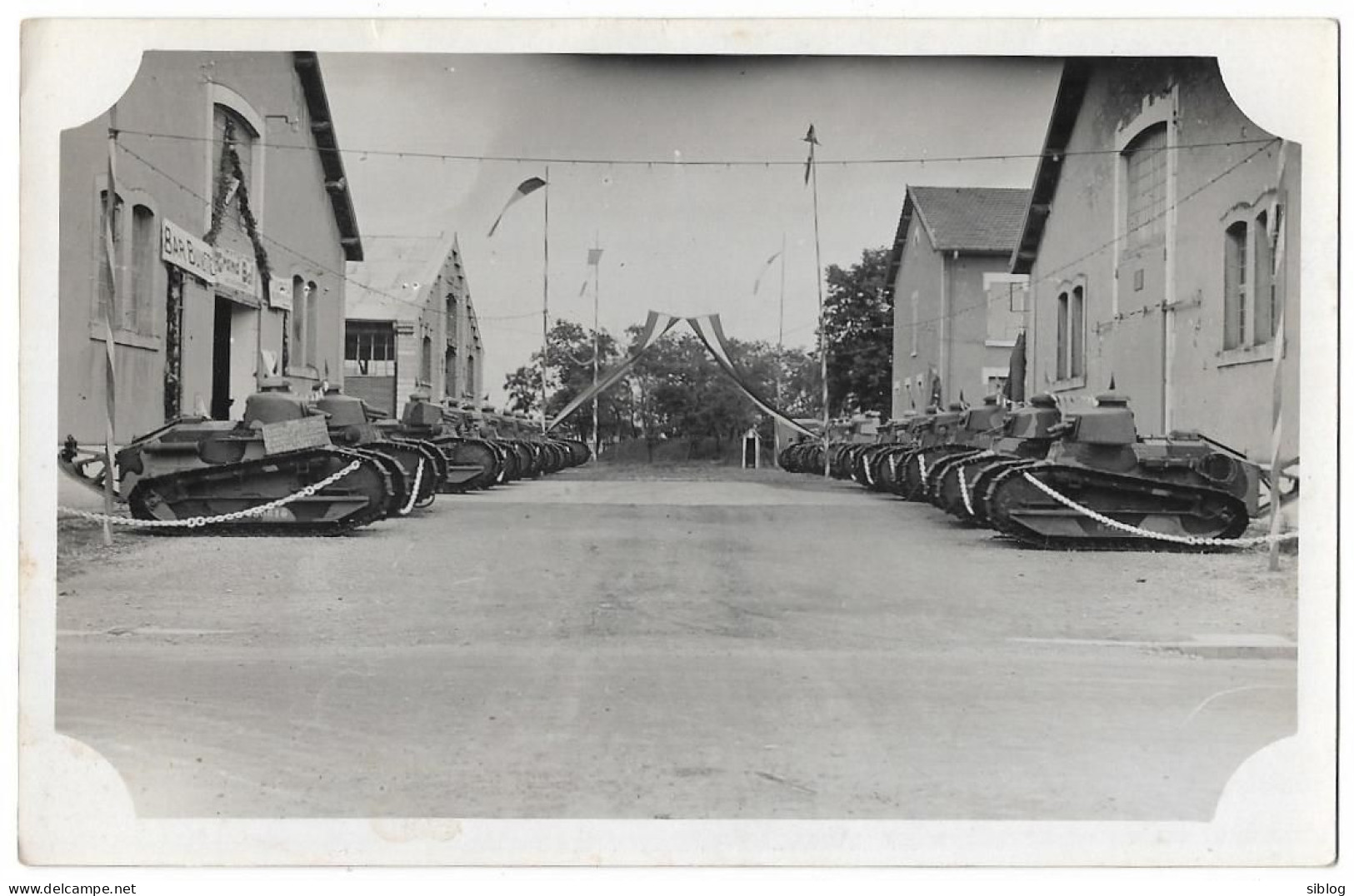 CPSM - Souvenir De La Fête Du 504 R.C.C. - VALENCE - Chars Devant Bar, Buvette - Equipment