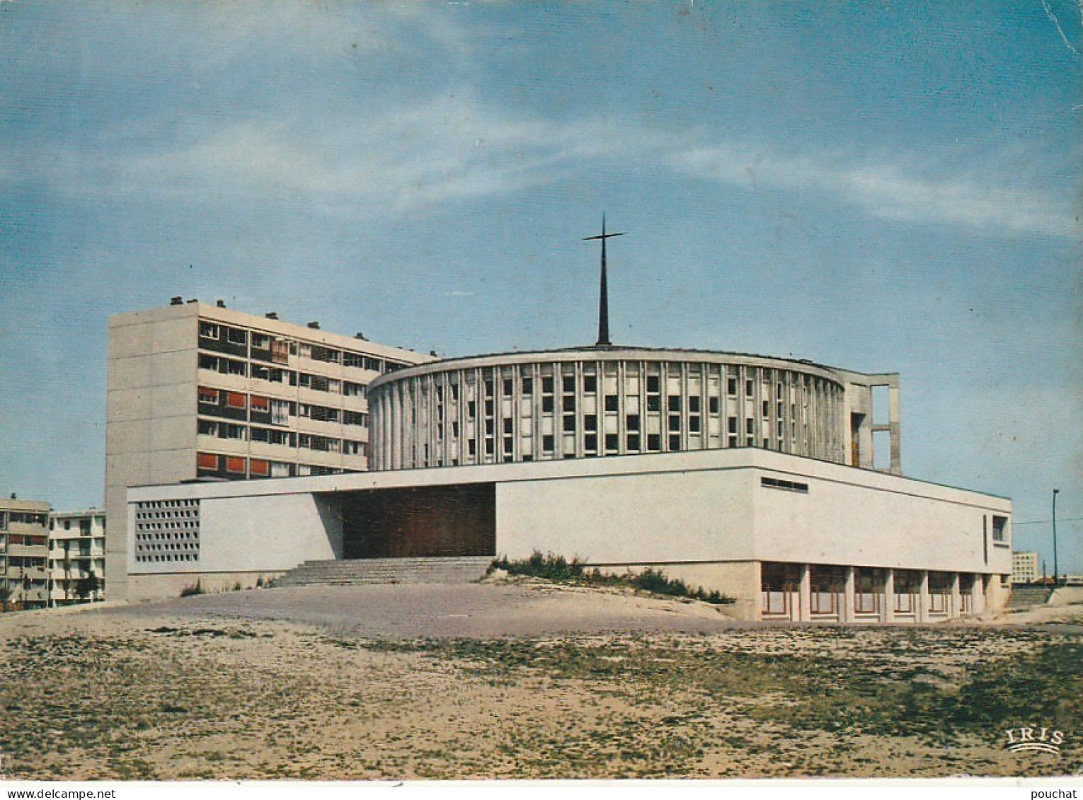 XU 7-(14) CAEN - EGLISE DE LA GRACE DE DIEU - ARCHIT. MORIZET , HUET , DUPUIS - CARTE COULEURS - 2 SCANS - Caen