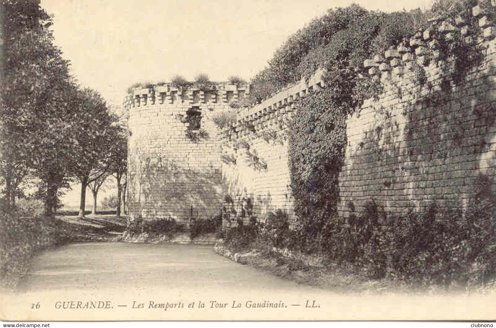 CPA - GUERANDE - LES REMPARTS ET LA TOUR LA GAUDINAIS - Guérande