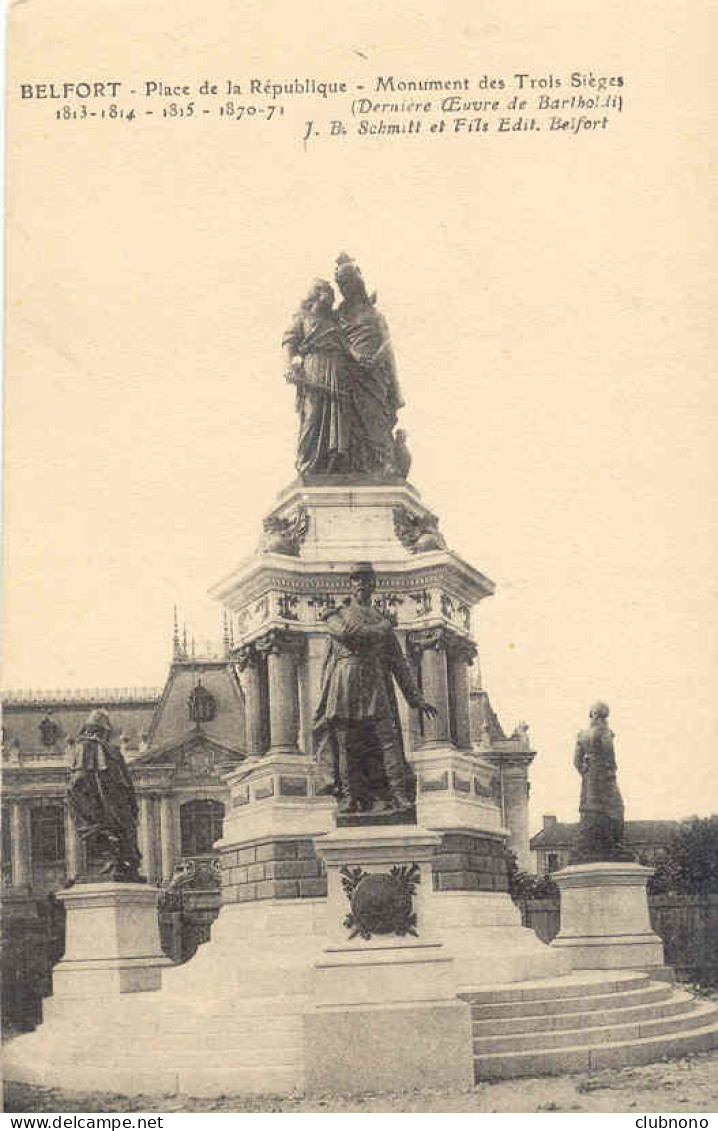 CPA -BELFORT - PLACE DE LA REPUBLIQUE - MONUMENT DES TROIS SIEGES (ETAT PARFAIT) - Belfort - Stadt