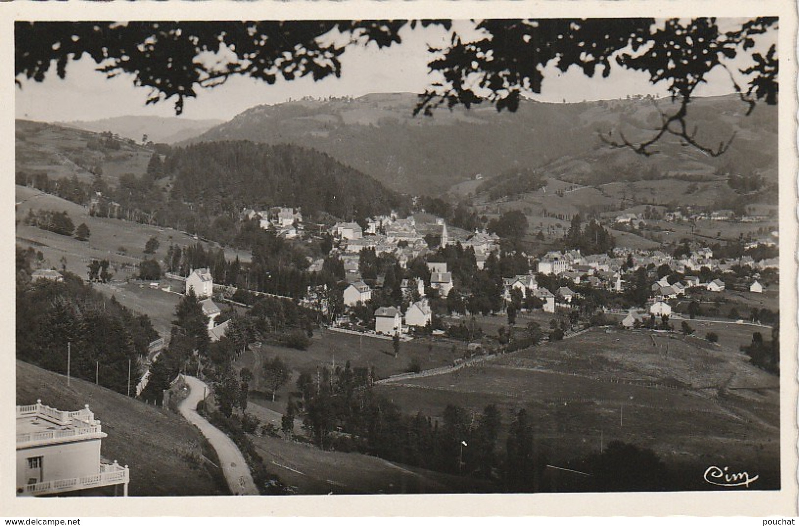 XU 10-(15) CONDAT EN FENIERS - VUE PRISE DE LA ROUTE DE BORT - 2 SCANS - Condat