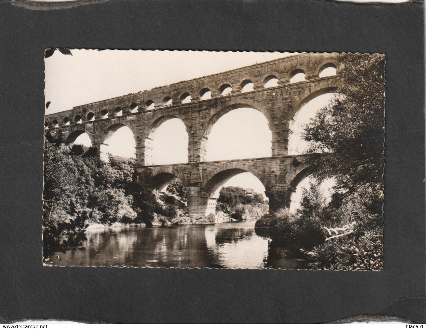 128752           Francia,     Le  Pont  Du  Gard,     Aqueduc  Romain,   NV(scritta) - Nîmes