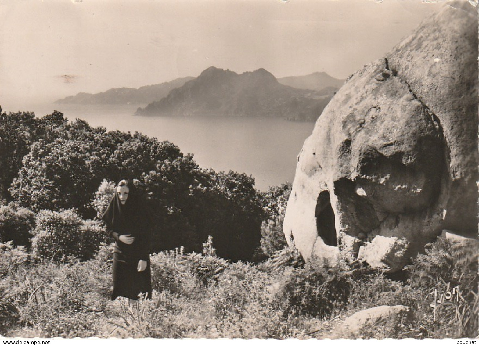 XU  16-(20) PORTO - PAYSAGE SUR LE GOLFE - VILLAGEOISE - 2 SCANS - Autres & Non Classés