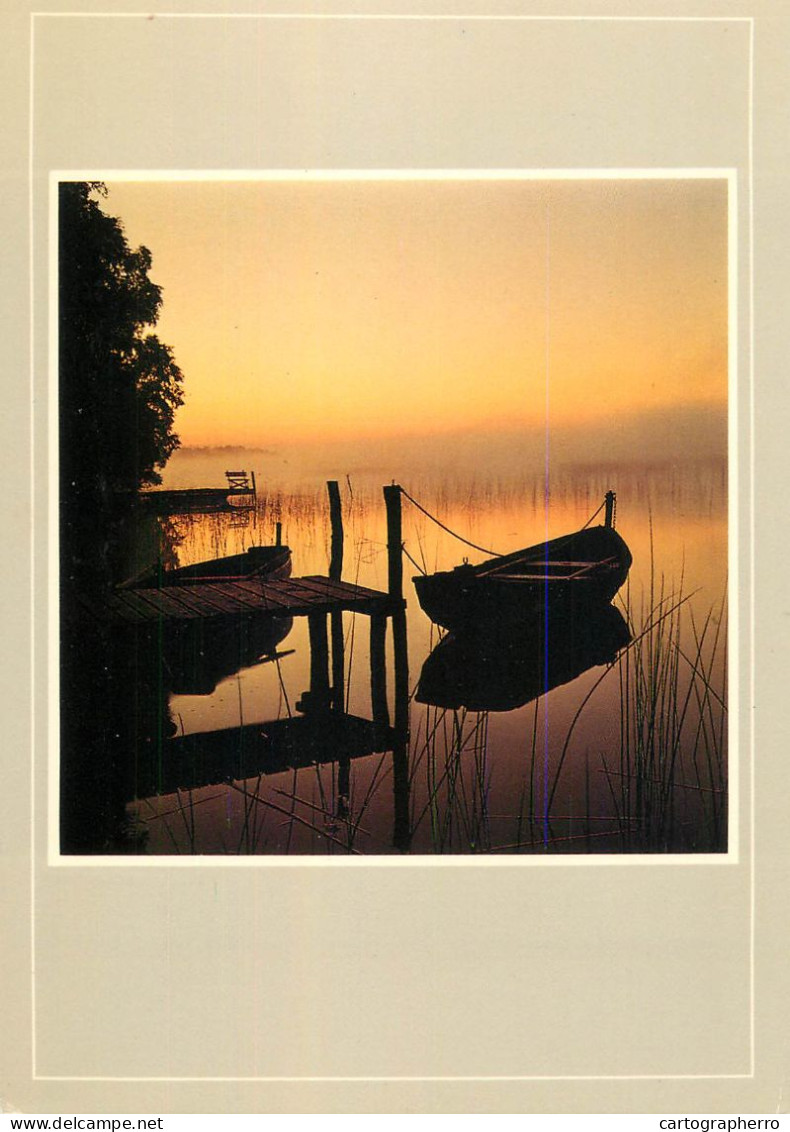 Navigation Sailing Vessels & Boats Themed Postcard Rowboat On Lake - Segelboote