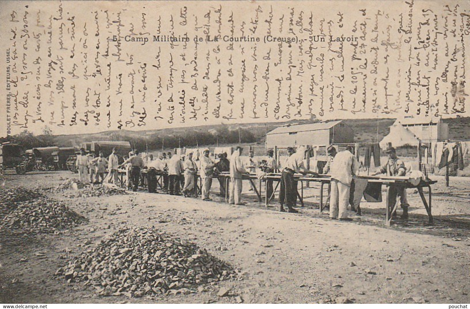 XU 20-(23) CAMP MILITAIRE DE LA COURTINE - UN LAVOIR - SOLDATS A LA LESSIVE - 2 SCANS - La Courtine