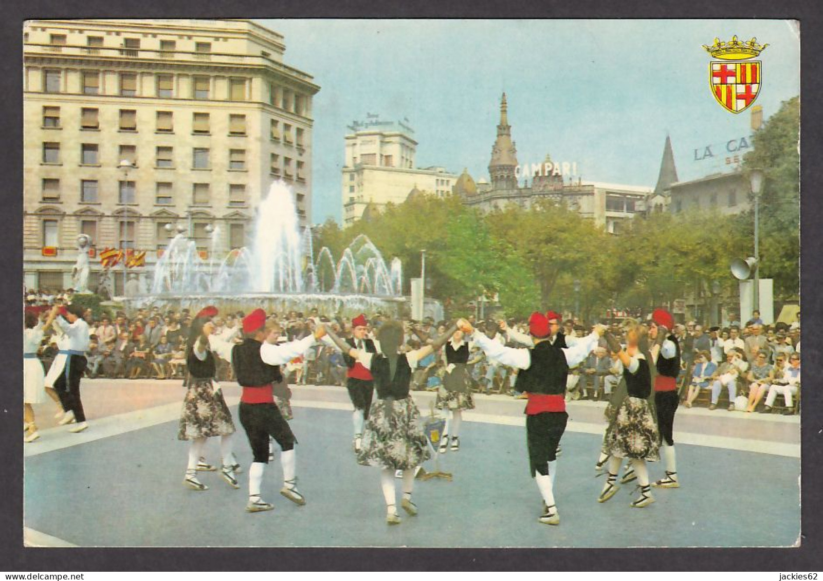 062421/ BARCELONA, Plaza De Cataluña, Danza Tipica, Sardanas - Barcelona