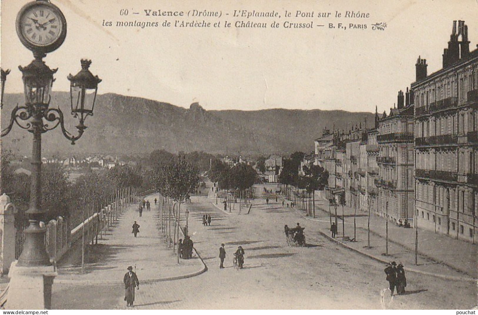 XU 24-(26) VALENCE - L' ESPLANADE , LE PONT SUR LE RHONE , LES MONTAGNES DE L' ARDECHE - ANIMATION - 2 SCANS - Valence