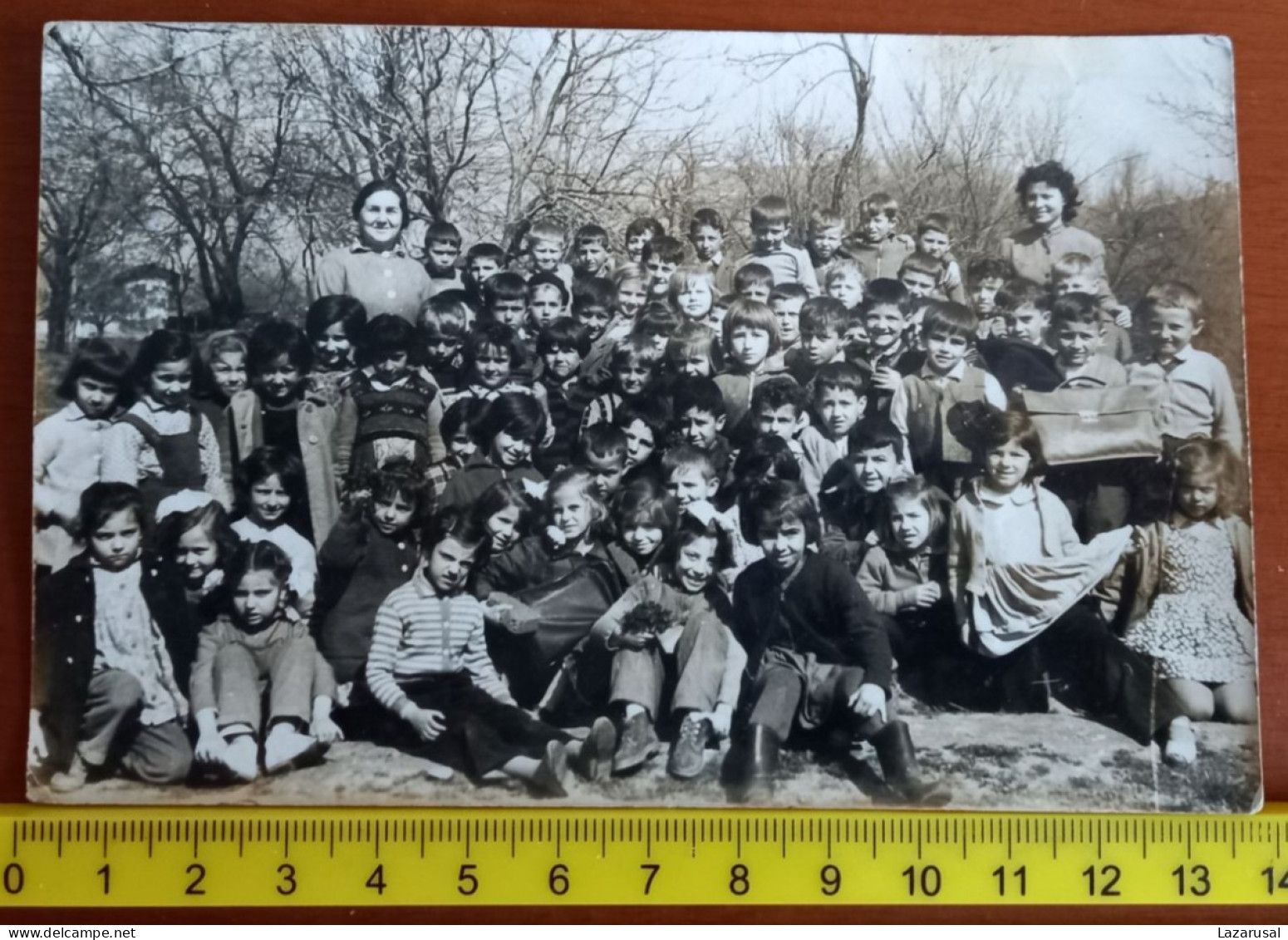 #14  Photo Noir Et Blanc Garçon Fille Photo D’école Photo De Groupe / Boy Girl School Photo Group Photo - Personnes Anonymes