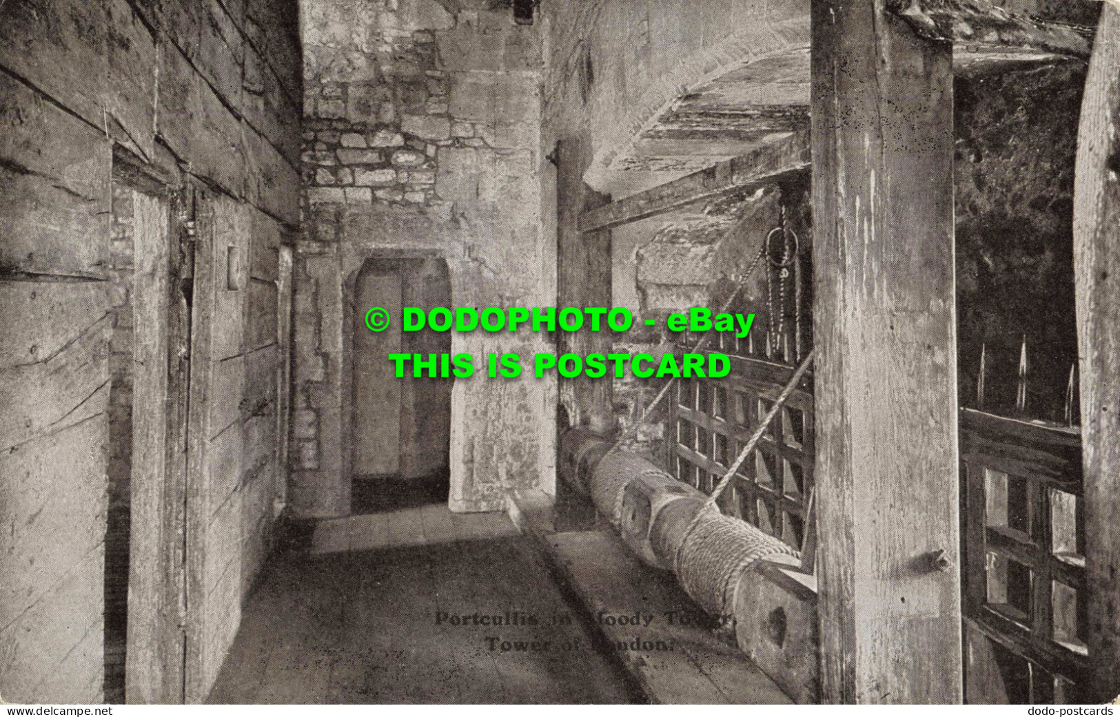 R562387 Tower Of London. Portcullis In Bloody Tower. Gale And Polden - Other & Unclassified