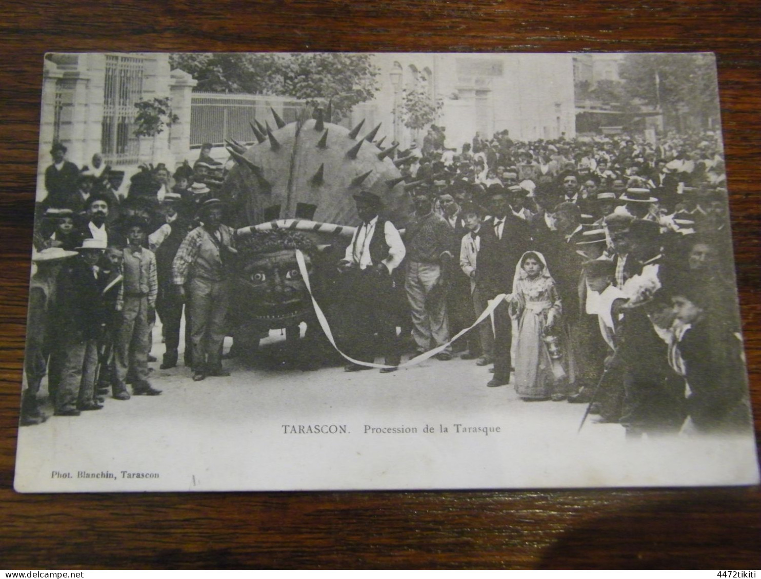 CPA - Tarascon (13) - Procession De La Tarasque - Animation - 1903 - SUP (HV 51) - Tarascon