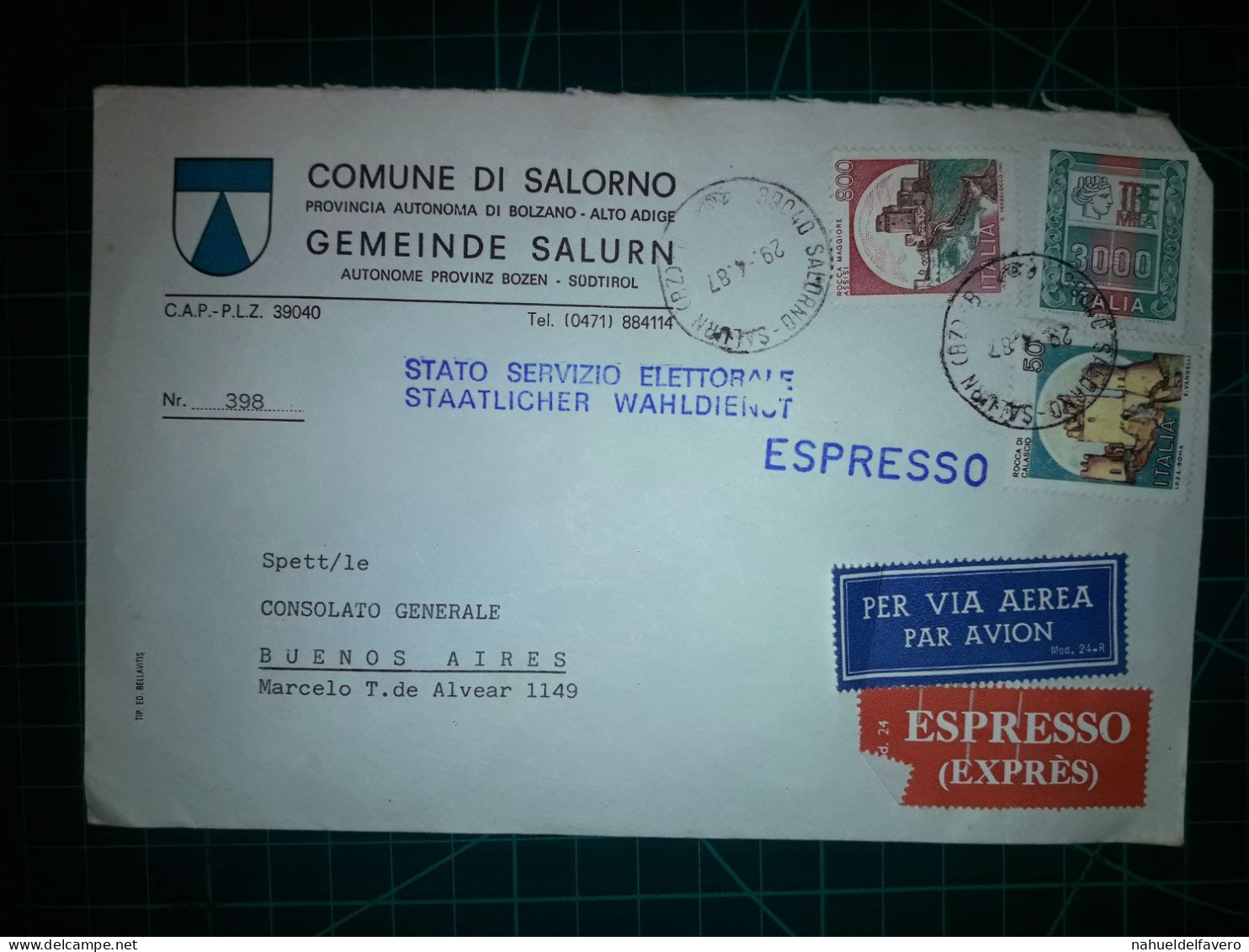 ITALIE, Enveloppe Communale Circulée à Buenos Aires, Argentine Avec Divers Timbres-poste (châteaux Et Autres). Commune: - 1981-90: Usati