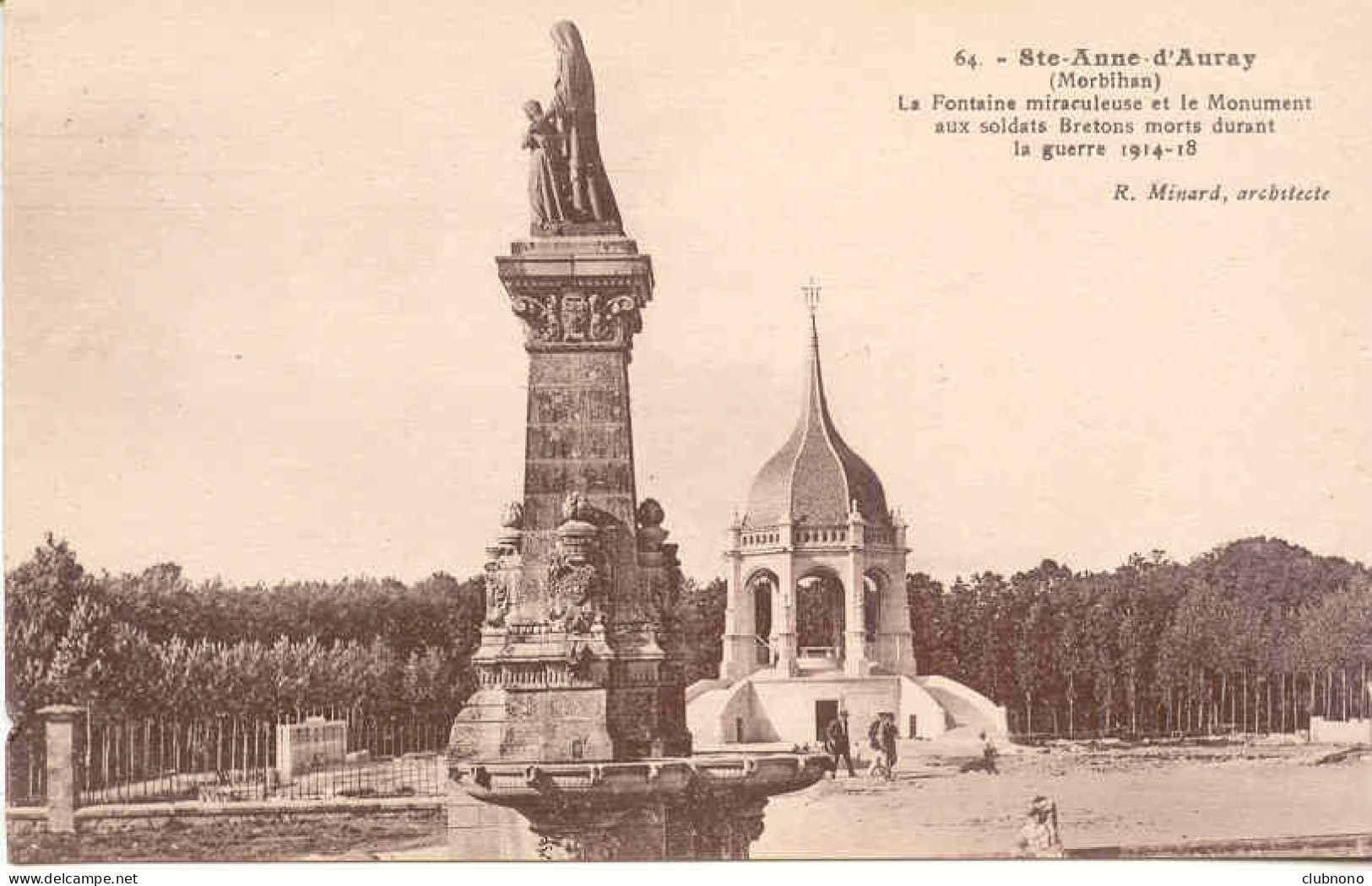 CPA - SAINT ANNE D'AURAY - LA FONTAINE ET LE MONUMENT AUX MORTS (BELLE PRISE DE VUE) - Sainte Anne D'Auray