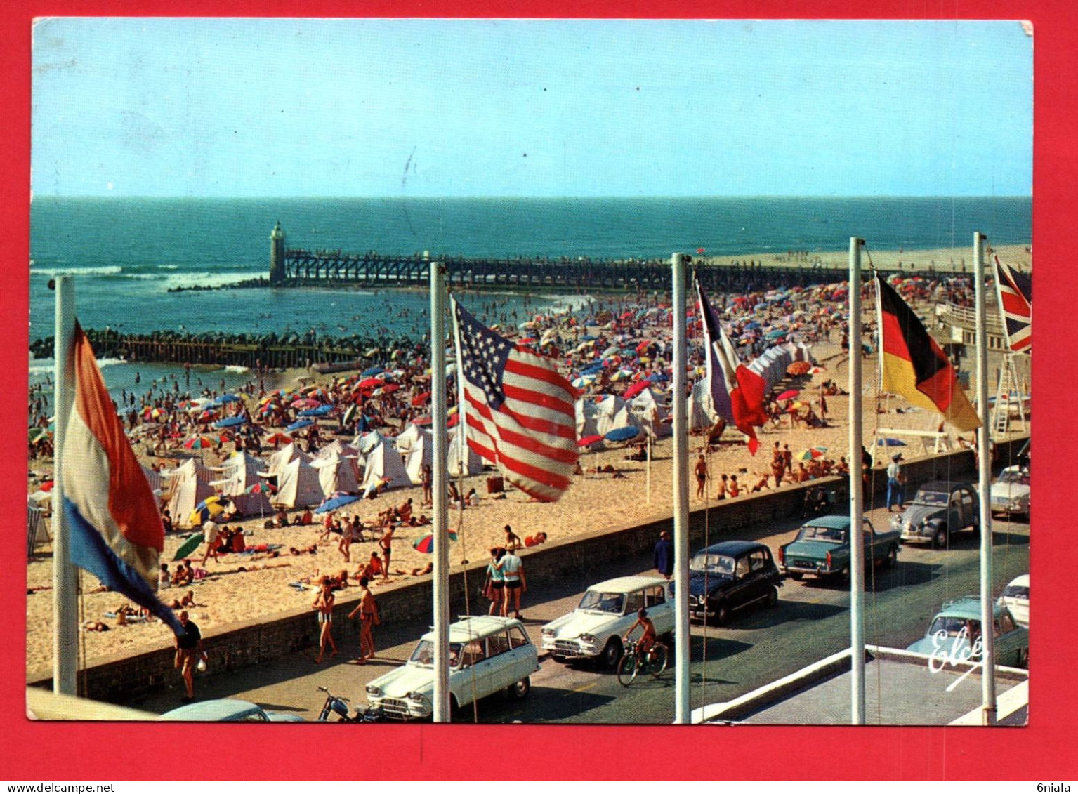 18667 CAPBRETON  Au Fond L'Estacade  ( Voitures Autos Ami 6 Citroën 2CV  Renault 4L Peugeot 404 (2 Scans ) - Capbreton