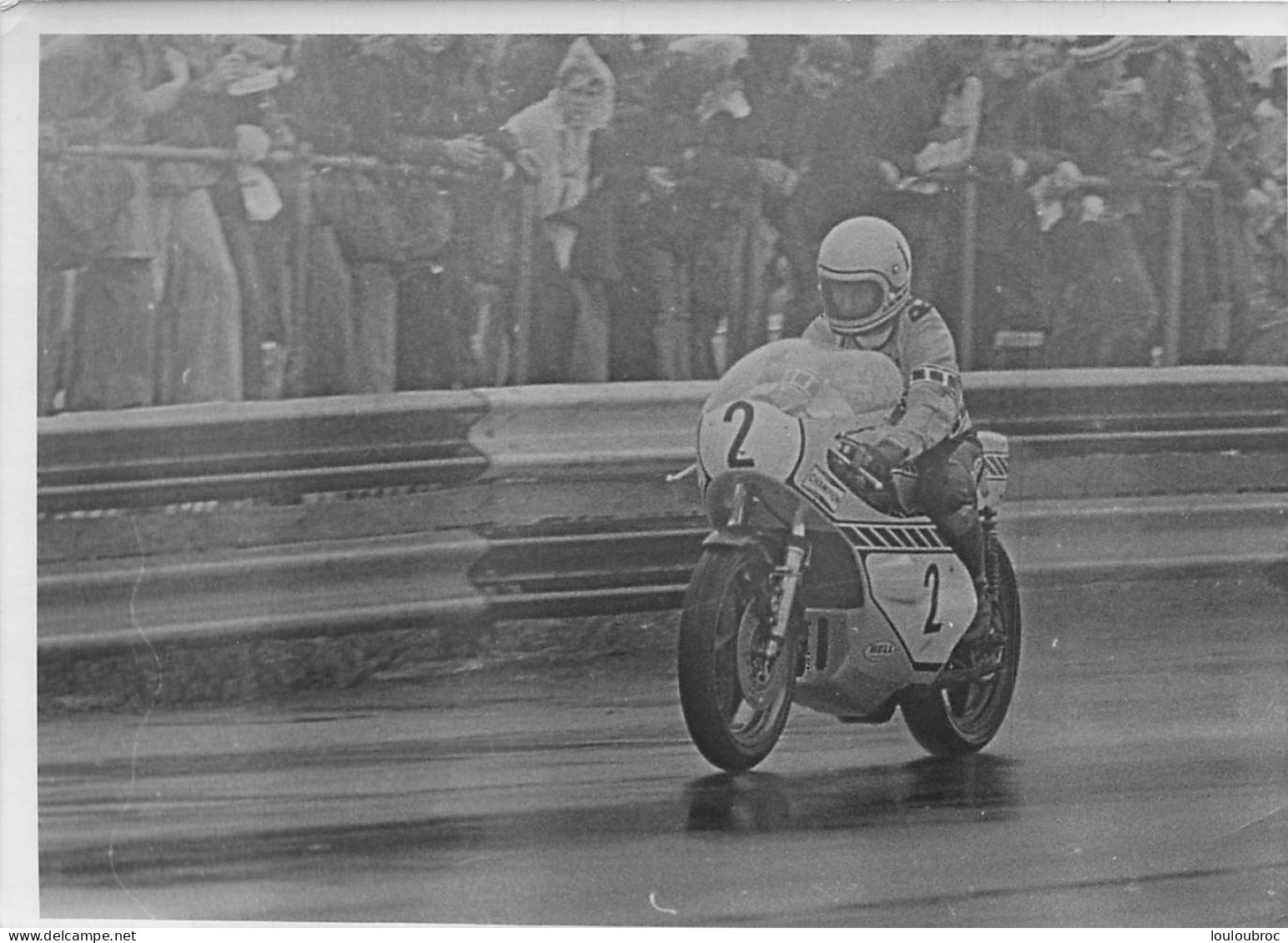 PILOTE MOTO KENNY ROBERTS COURSE ANNEE 1974 700CC YAMAHA RACE OF THE YEAR PHOTO DE PRESSE ORIGINALE 18X13CM - Sports