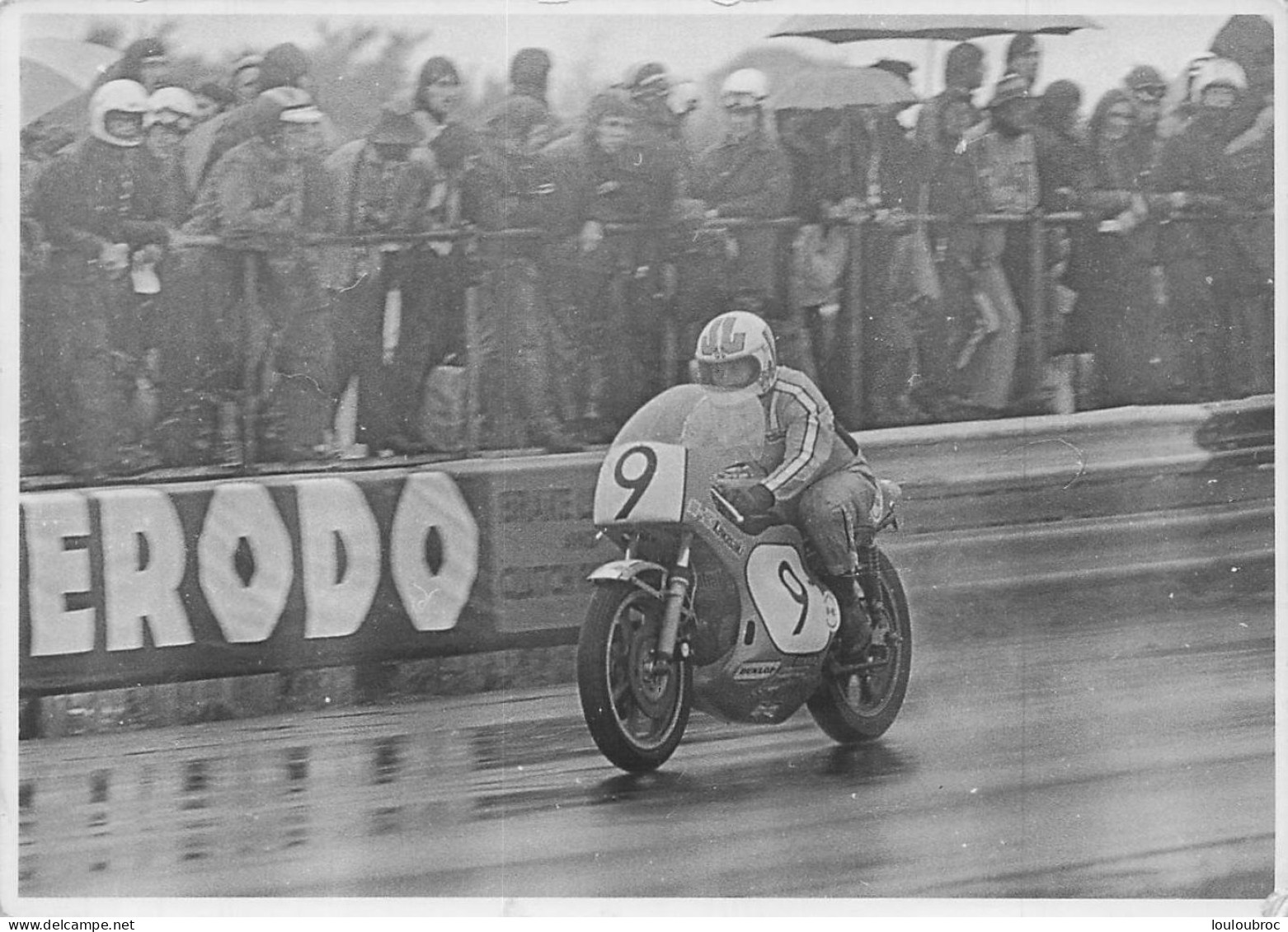 PILOTE  MOTO MICK GRANT  COURSE ANNEE 1974 KAWASAKI 750CC  RACE OF THE YEAR PHOTO DE PRESSE ORIGINALE 18X13CM - Sports