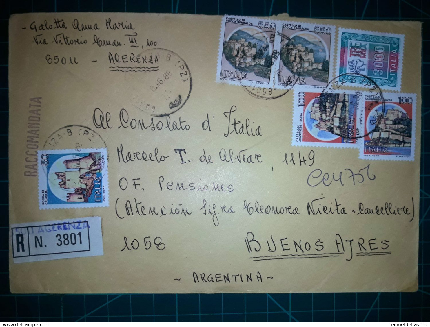 ITALIE, Enveloppe Communale Circulée à Buenos Aires, Argentine Avec Divers Timbres-poste (châteaux Et Autres). - 1981-90: Usati