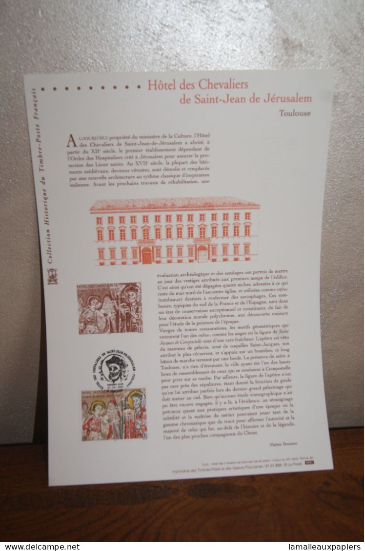 Hotel Des Chevaliers - Toulouse : Collection Historique Du Timbre Poste Français (2001) 1e JOUR - Monumenten