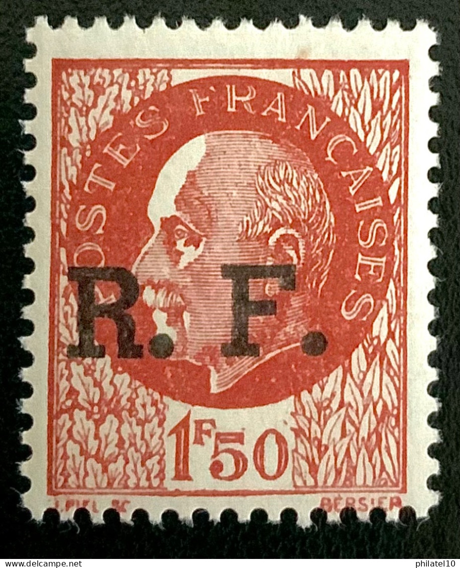 1944 FRANCE N 10 TIMBRE DE LA LIBÉRATION MARÉCHAL PETAIN - NEUF* - Unused Stamps