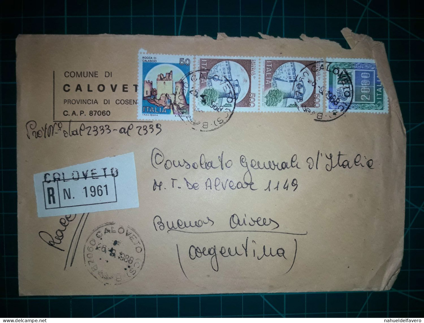 ITALIE, Enveloppe Communale Circulée à Buenos Aires, Argentine Avec Divers Timbres-poste (châteaux Et Autres). Commune: - 1981-90: Gebraucht