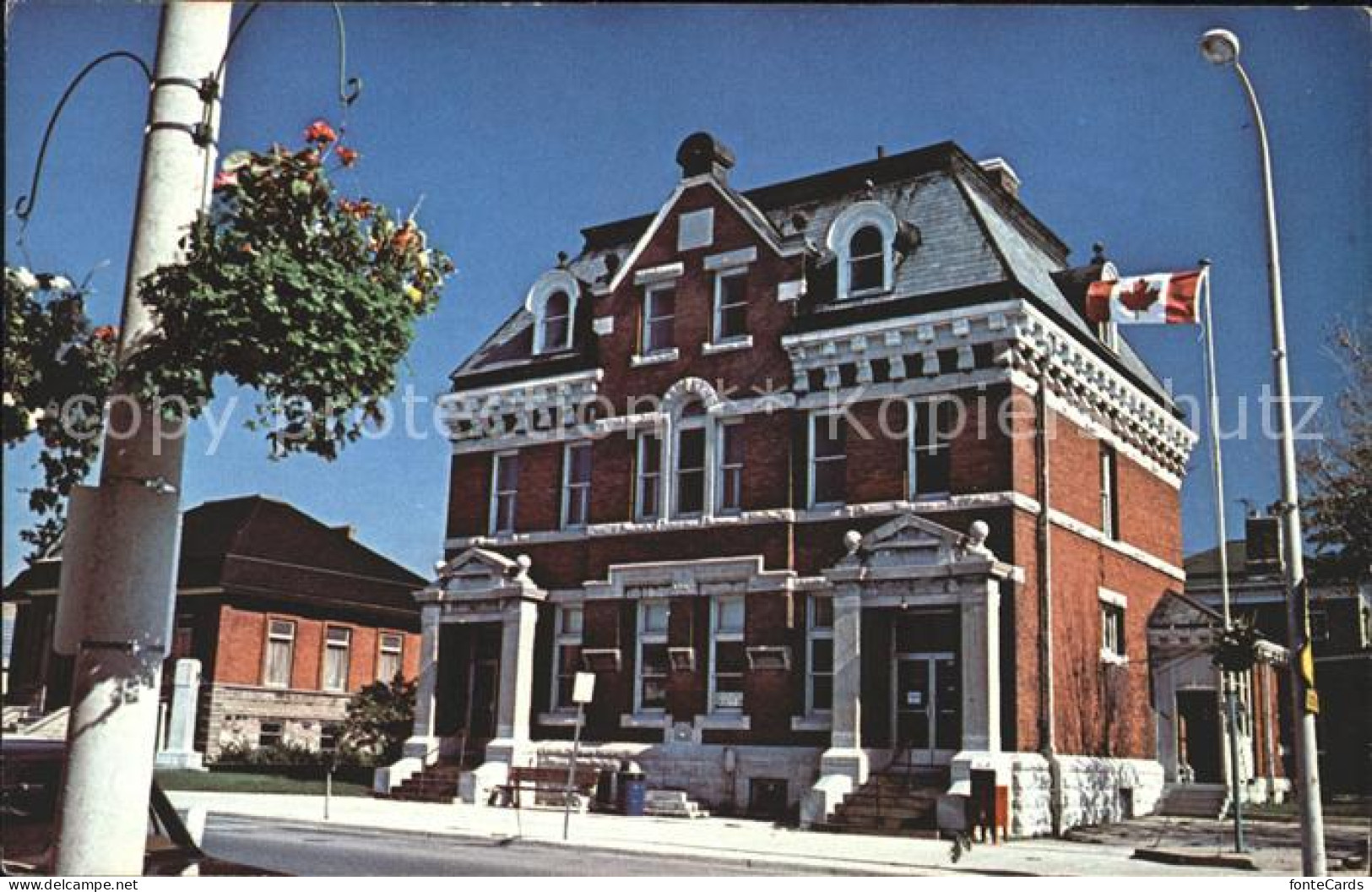 12021008 Kincardine Old Post Office Building Built In 1905 Flag Brockville - Ohne Zuordnung