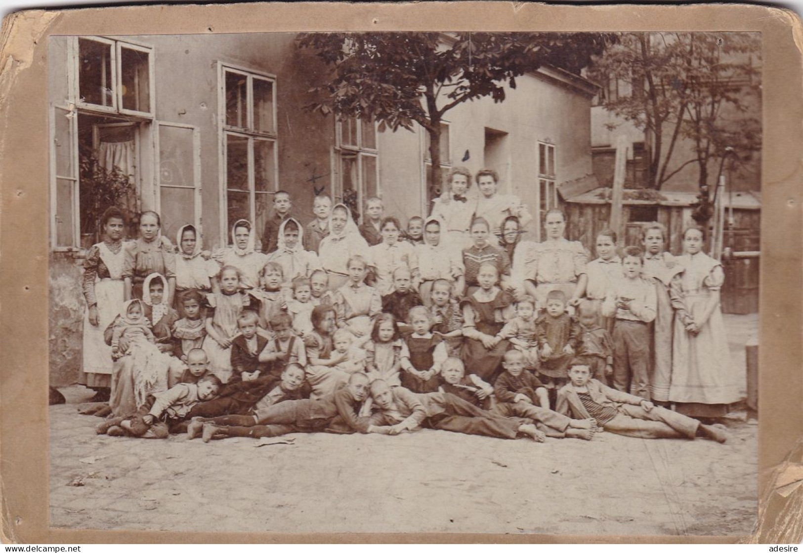 MÄDCHEN SCHULKLASSE WIEN - Großes Foto Auf Karton Fotograph Konrad Kommenda Wien, Foto Größe 16,5 X 11 Cm, Foto In G ... - Old (before 1900)