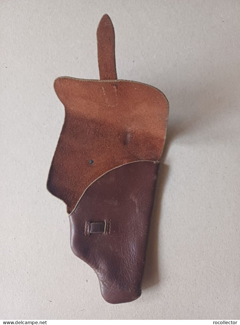 Brown Leather Holster For German WW2 Walther Pistol Caliber 6.35 Mm - Autres & Non Classés