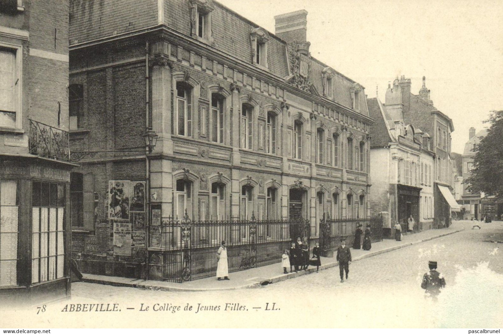 ABBEVILLE - LE COLLEGE DE JEUNES FILLES - Abbeville