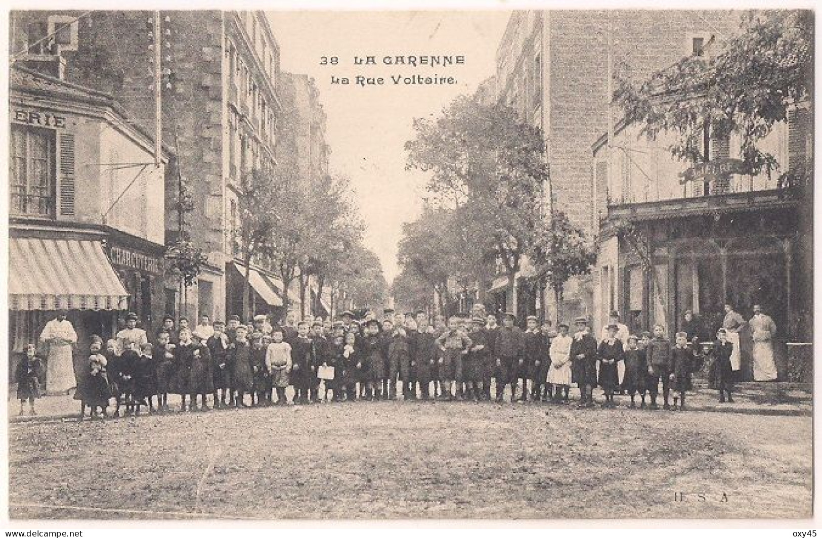 La Garenne "Colombes" - La Rue Voltaire - La Garenne Colombes