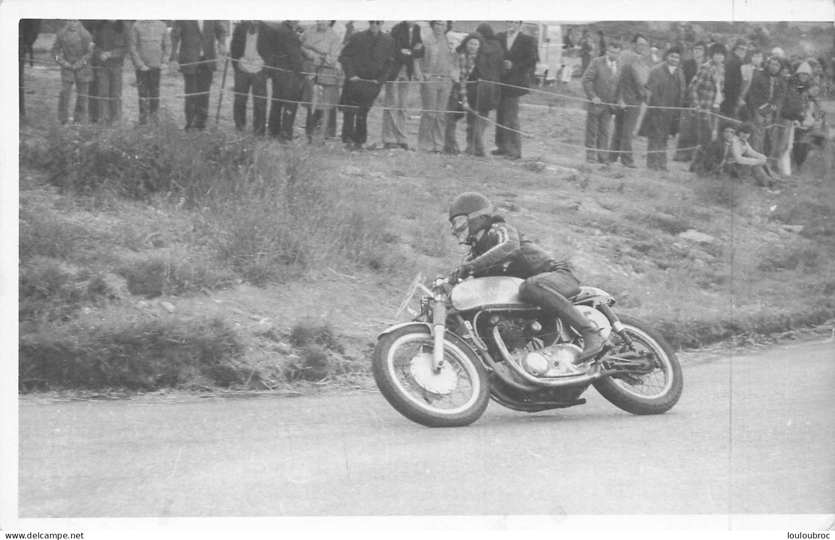 MOTO NORTON 750  ATLAS COURSE A PLUMELEC EN 1974 PHOTO  ORIGINALE 14X9CM - Sports