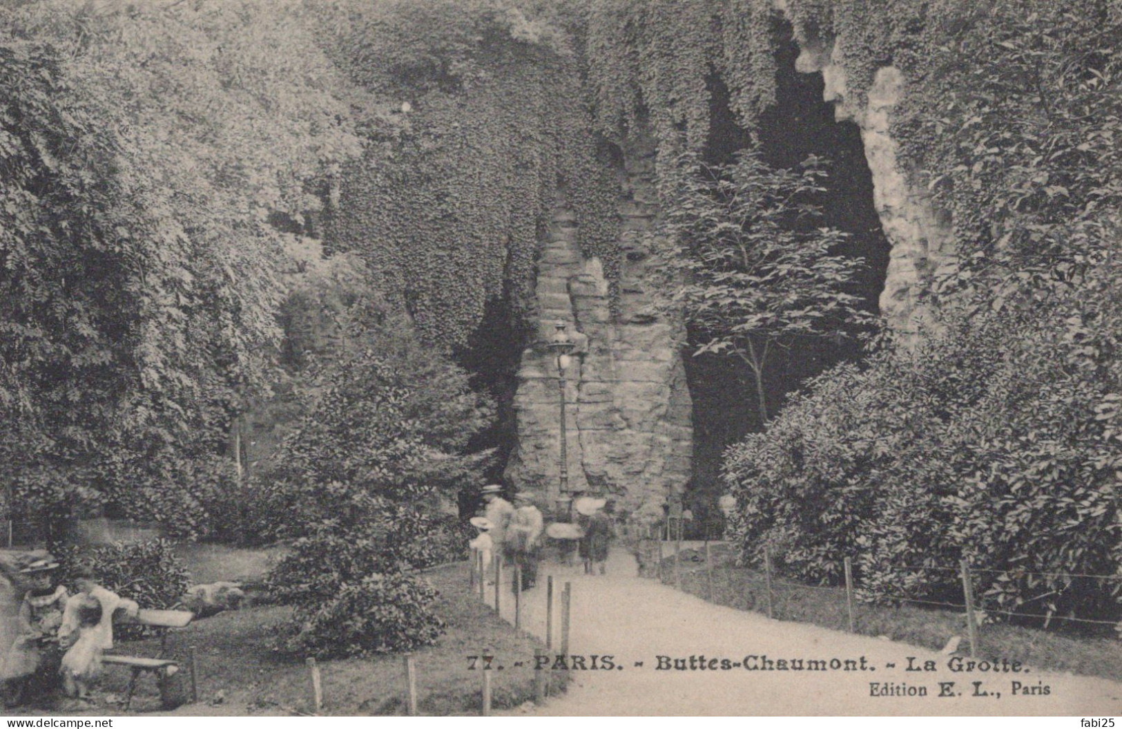 PARIS BUTTES CHAUMONT LA GROTTE - Arrondissement: 19