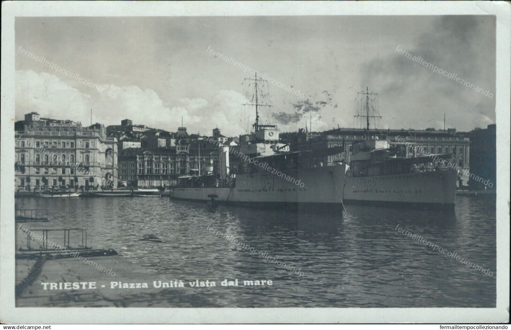 Bu667 Cartolina Fotografica Trieste Citta' Piazza Unita' Vista Dal Mare   Friuli - Trieste (Triest)