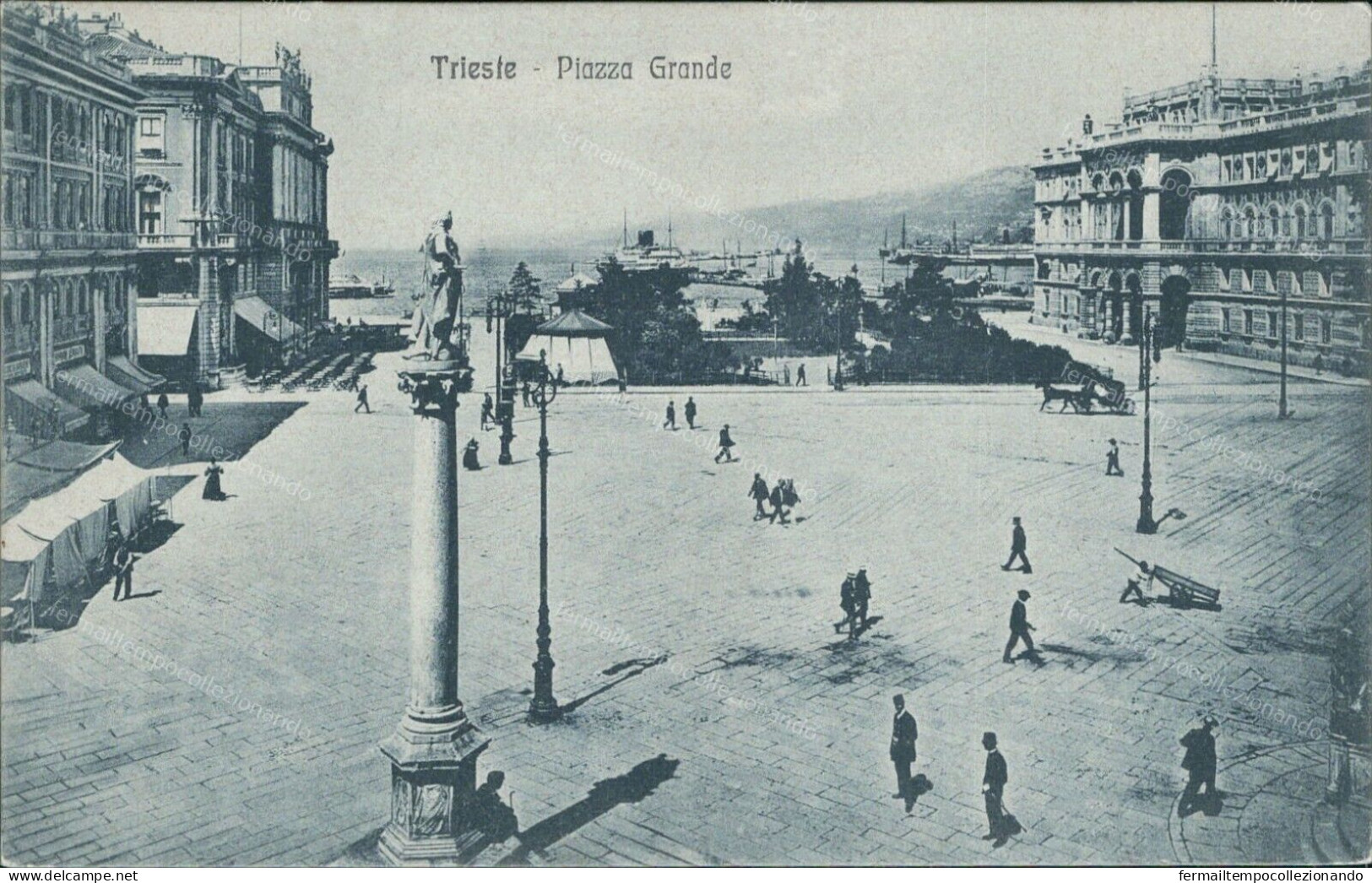 Bu684 Cartolina Trieste Citta' Piazza Grande   Friuli - Trieste