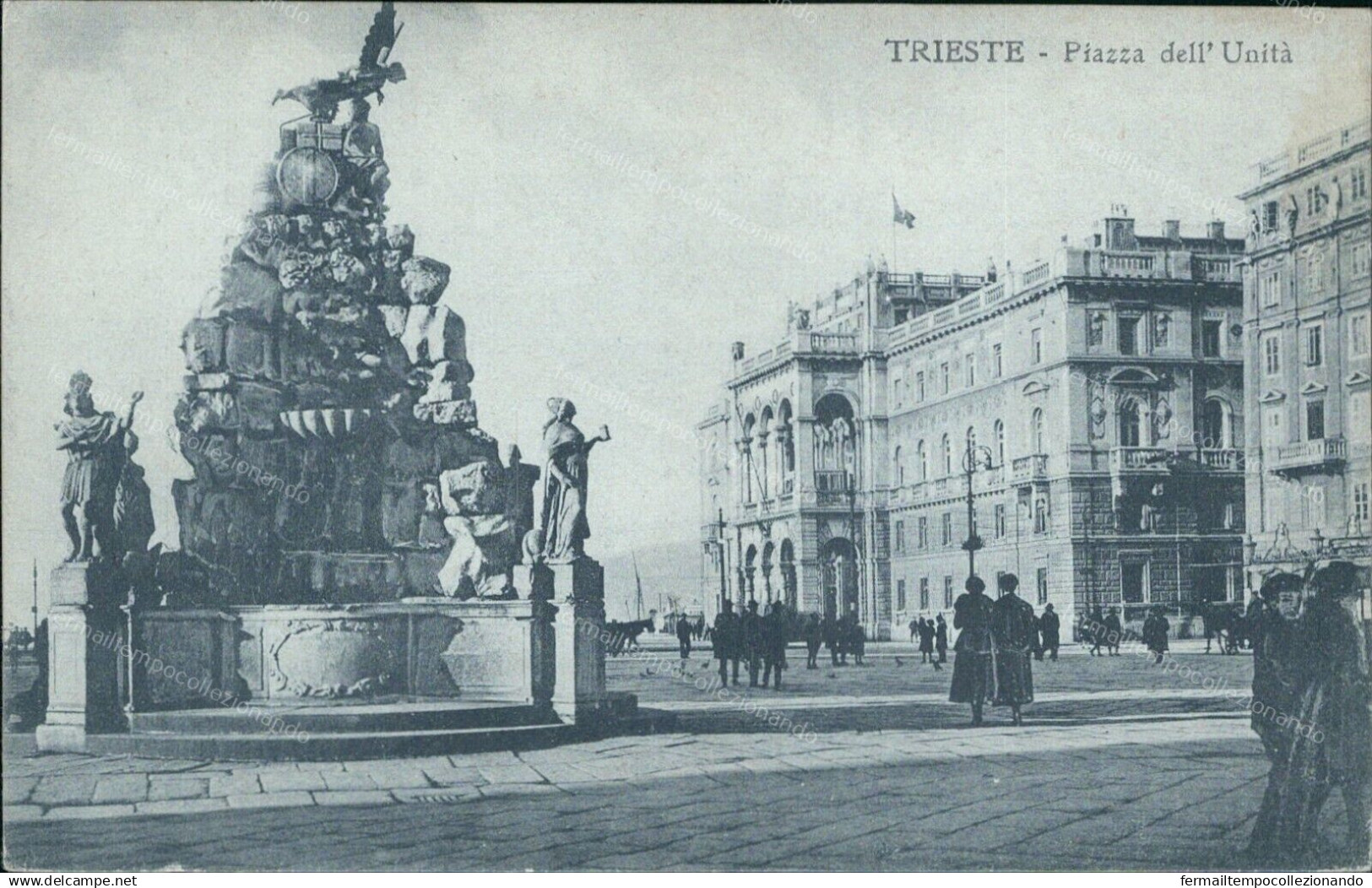 Bu686 Cartolina Trieste Citta'  Piazza Dell' Unita'  Friuli - Trieste (Triest)