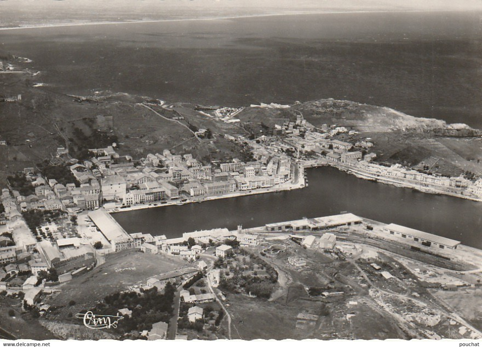 Z+ 16-(66) PORT VENDRES - VUE PANORAMIQUE AERIENNE DU PORT - 2 SCANS - Port Vendres