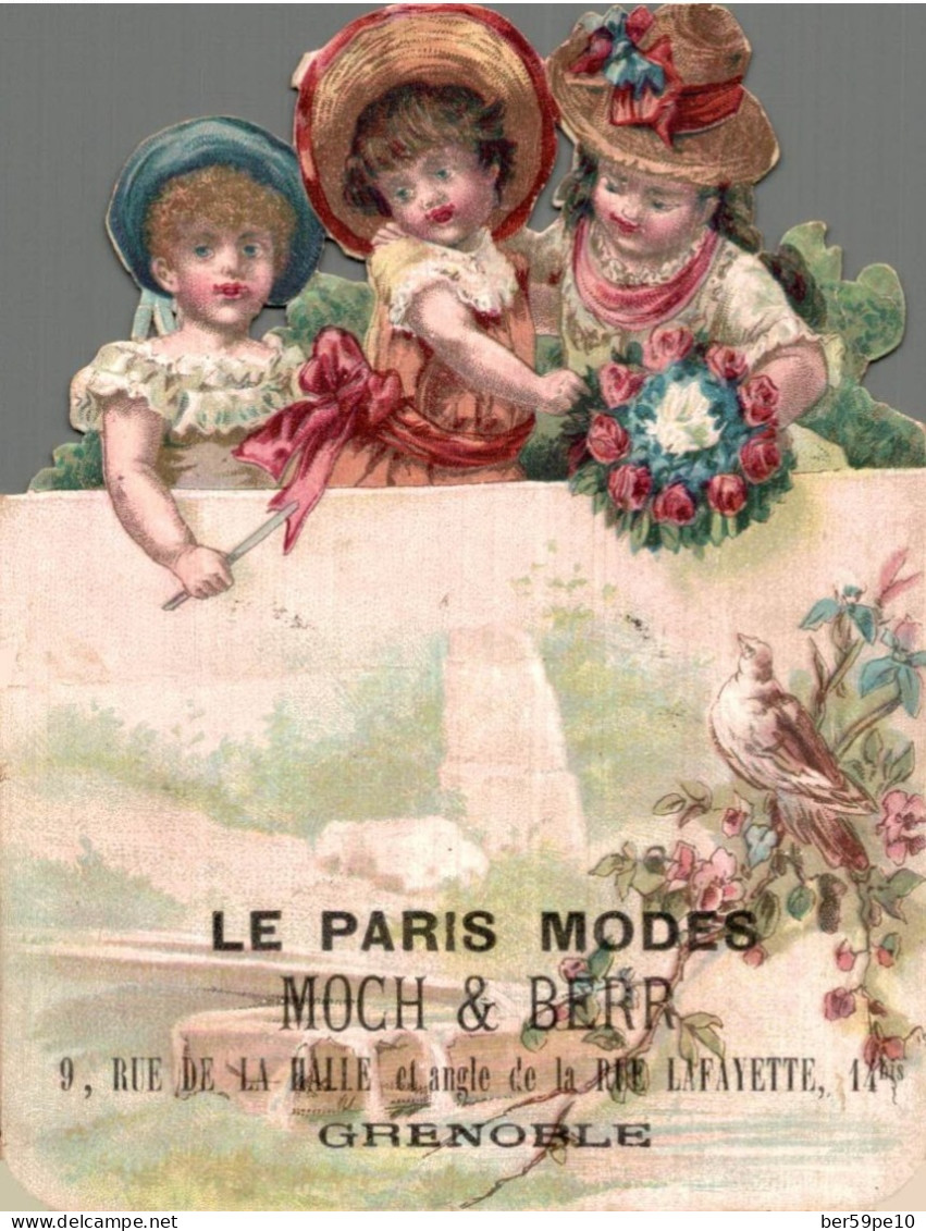 CHROMO LE PARIS MODES MOCH & BERR A GRENOBLE ILLUSTRATION RECTO ET VERSO FILLETTES DERRIERE LE MUR - Sonstige & Ohne Zuordnung