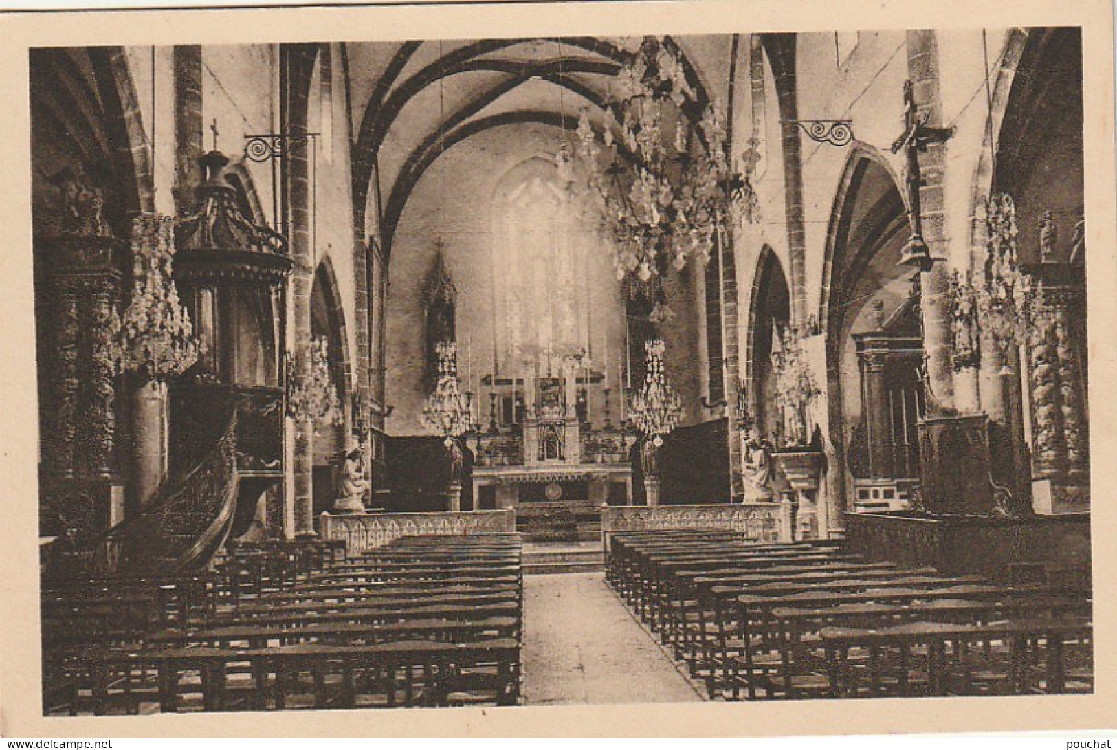 Z++ 15-(83) AUPS - INTERIEUR DE L' EGLISE - 2 SCANS - Aups