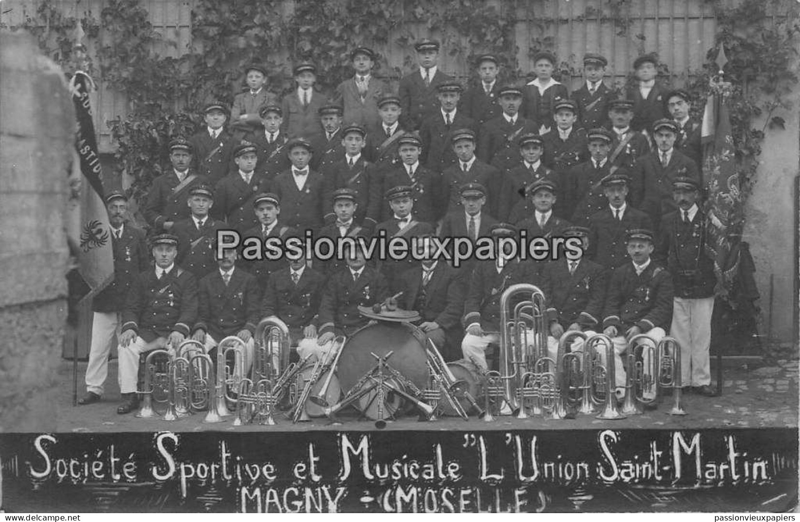 CARTE PHOTO METZ MAGNY 1925 L'UNION SAINT MARTIN  SOCIETE SPORTIVE Et MUSICALE - Metz