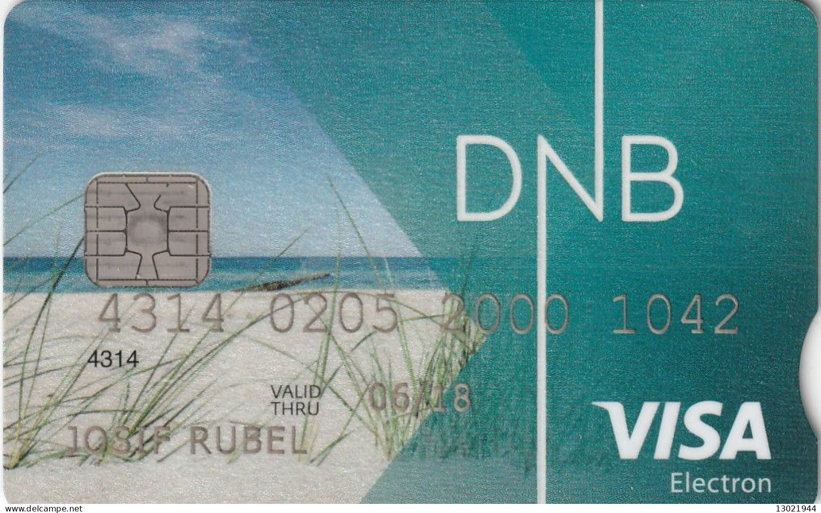 N. 2 LITUANIA BANK  CARDS  - POSSIBLE SALE OF SINGLE CARDS - Carte Di Credito (scadenza Min. 10 Anni)