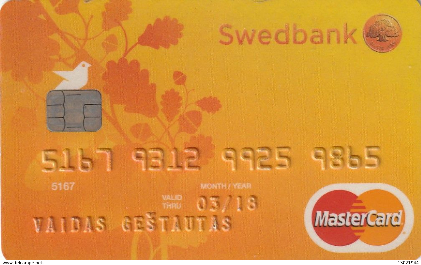 4  LITUANIA BANK CARDS - POSSIBLE SALE OF SINGLE CARDS - Krediet Kaarten (vervaldatum Min. 10 Jaar)