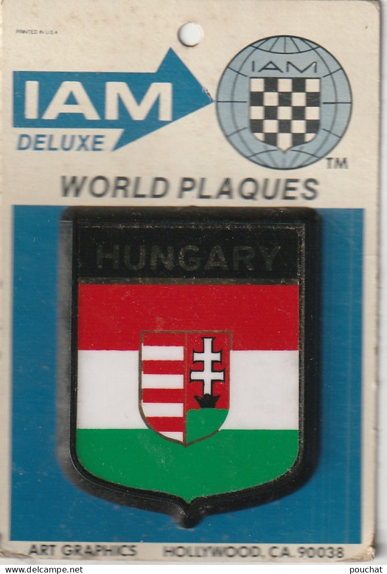 Z++ Nw- ( HUNGARY ) - WORLD PLAQUES - IAM DELUXE - PLAQUE AUTOMOBILE ADHESIVE SUR SUPPORT CARTONNE - Transport