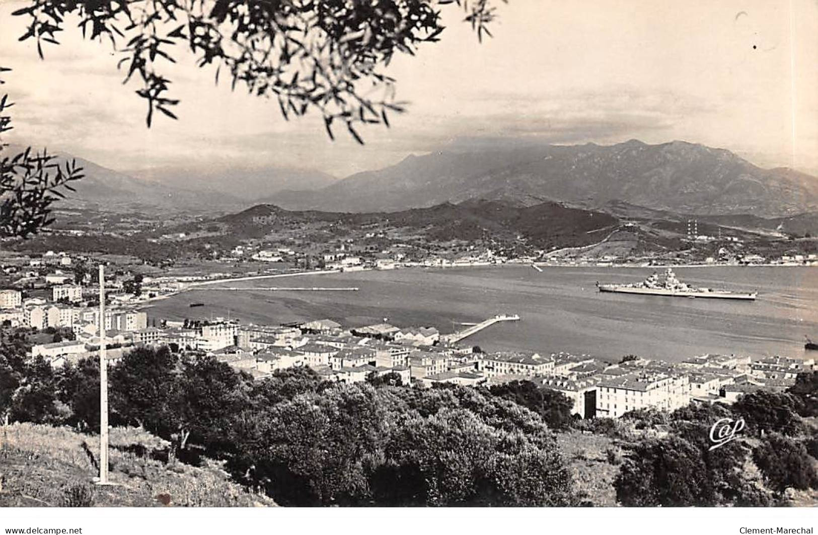 AJACCIO - Le Fond Du Golfe Et Le Richelieu - Très Bon état - Ajaccio