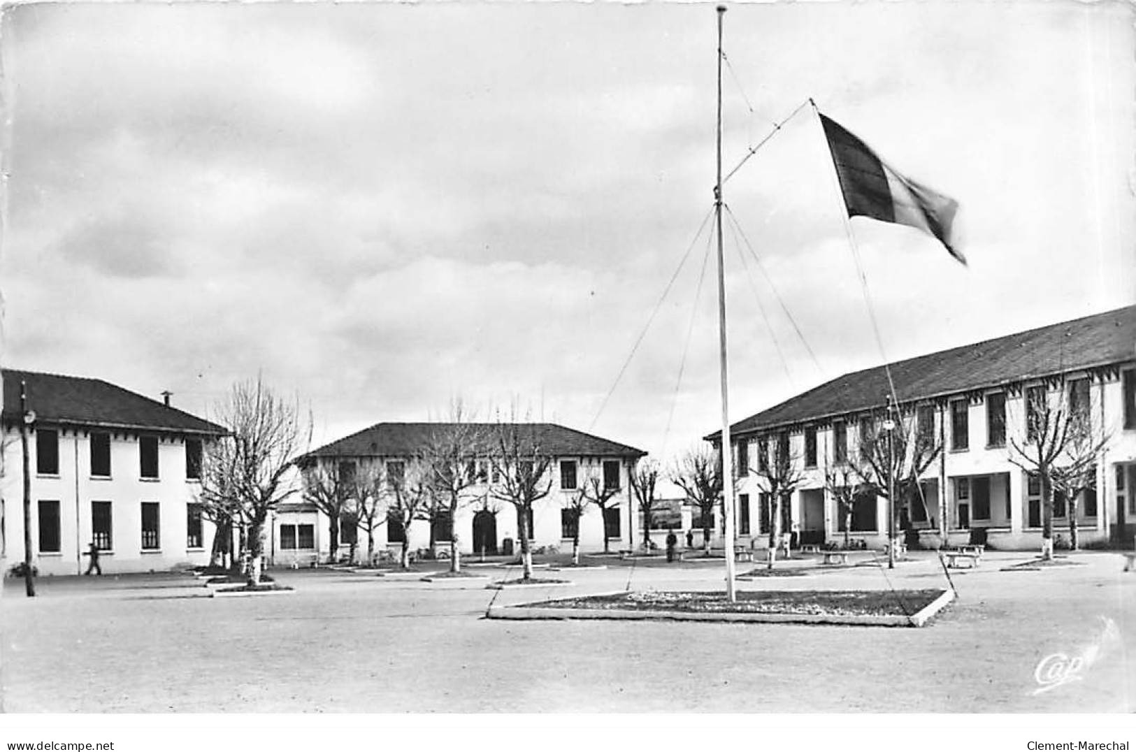 ROCHEFORT SUR MER - Le CER - Centre De Repos - Très Bon état - Rochefort