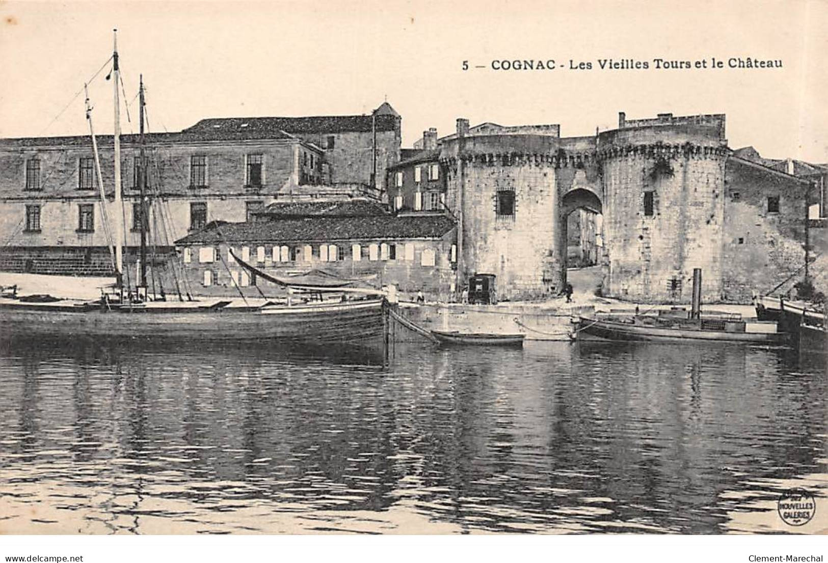 COGNAC - Les Vieilles Tours Et Le Château - Très Bon état - Cognac